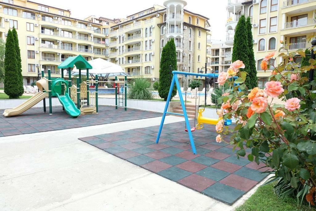 Summer Dreams -Apartcomplex Slântsjev Brjag Eksteriør bilde